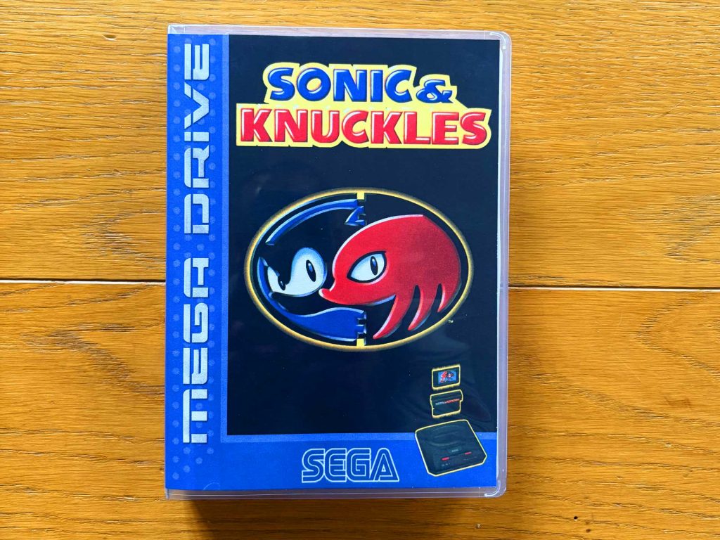 Fertiges Sonic & Knuckles Custom Cover sauber in ein Universal Game Case (UCG) eingelegt